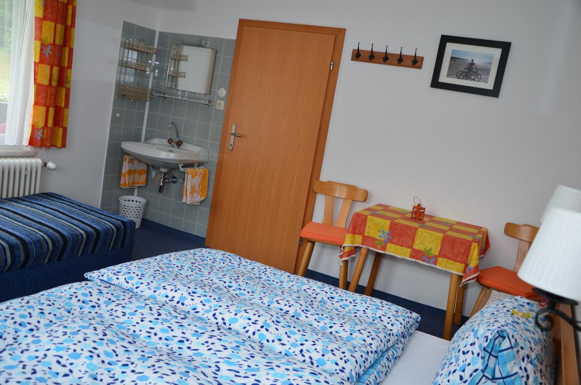 Haus Dachstein Schnitzer Hotel Eben Im Pongau Room photo